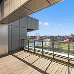 Blue Mandarin Riverside Premium Sauna & Gym