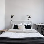 M&J Apartments - Garnizon