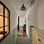 Retro Cozy Apartment 10 Minutes To Beach And 15 Minutes To Old City