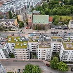 Garden Gates Apartments By Sun & Snow With Roof Terrace
