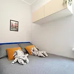 Mmrent Kitty Cat Room