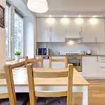 Dom & House - Apartments Old Town Grobla