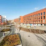 Garnizon Modern Apartment With Parking & Balcony