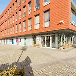 Garnizon Modern Apartment With Parking & Balcony