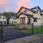 Villa Resident