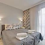 Aura Island Apartments Old Town