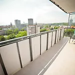 Grand Apartments - Three Bedrooms With Panorama Of The Old Town