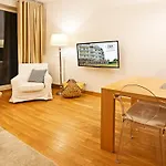 Irs Royal Apartments Apartamenty Irs Kwartal Kamienic