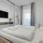 Luxury Long Island Suite
