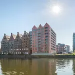 Apartments Waterlane Island Pool & Gym Spa