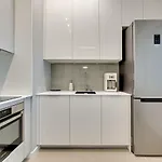 Luxury Voyage Apartments + Extra Bikes