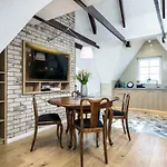 Elite Apartments Old Town Straganiarska