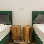 Family Luxury Green Apartment 1-6, 2 Sypialnie I Studio, 52 M2
