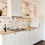Algo Apartments