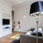 Stylish Apartment In Heart Of Oldtown