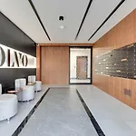 Platinium Top Floor City View