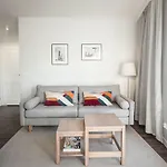 Egh Waterlane Island Apartment