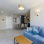 Unique Motlawa Riverbank Apartment