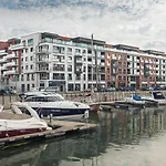 Bcn Waterlane