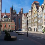 Navy Group - Apartament Warzywnicza 10
