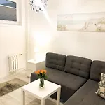 Reagan Park Apartament
