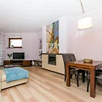 Bryza Rentyear Apartments