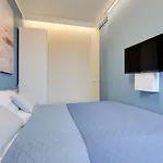 Apartment Long Gardens Triapart