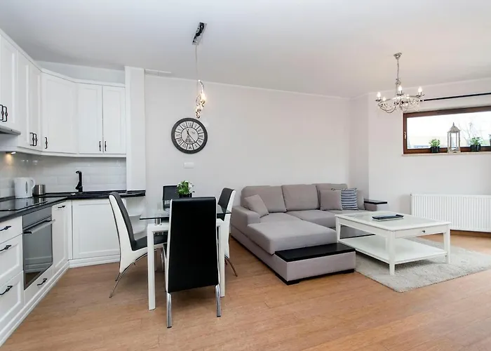 Perla Rentyear Apartments