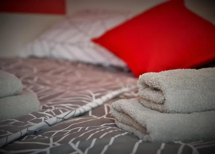 Ideal Apartments Red