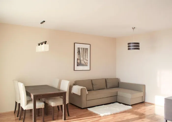 Bialy Zagiel - Apartament W Poblizu Molo W Brzeznie