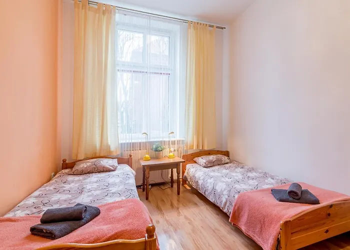 Room Near The Center
