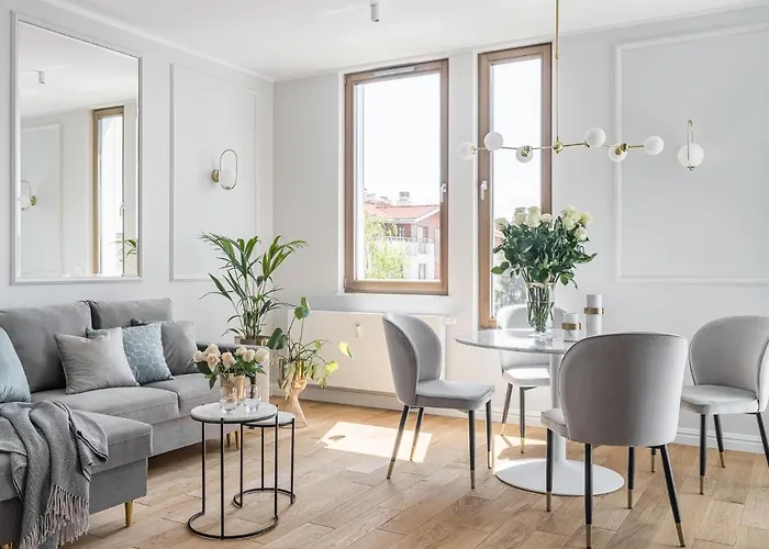 White Superior By Oneapartments