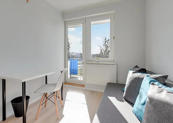 Zaspa Rooms - Near To Sea And Public Transport