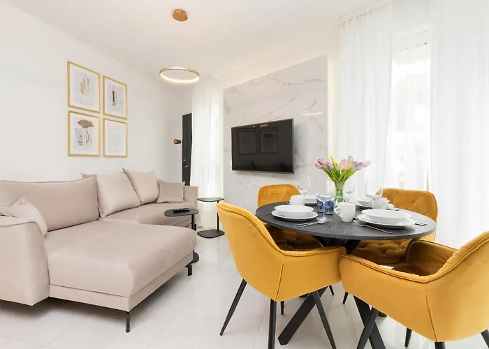 Piastowska 30, Garden, Free Parking By Renters Prestige