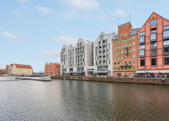 Granaria Riverside By Downtown Apartments