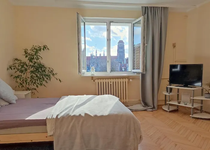 Old Town & Main Station Apartment With A Great View