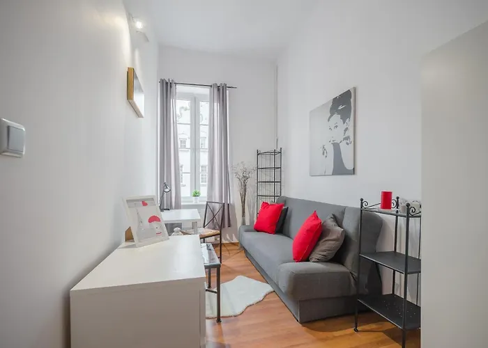 Pokoj Tkacka Czerwony W Apartamencie Ze Wspolna Lazienka I Kuchnia