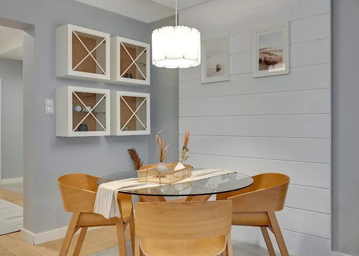 Rezydencja Marina Seaside & Free Parking By Downtown Apartments