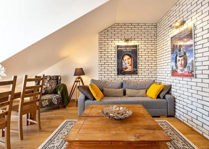 Urbannest Szafarnia 7-71