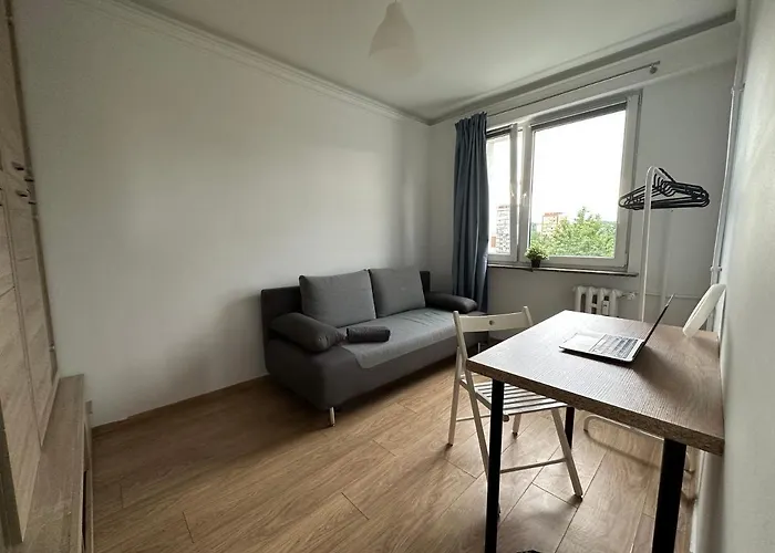 Rooms4Less