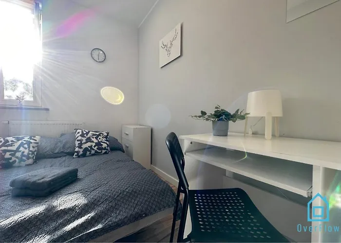 August Room