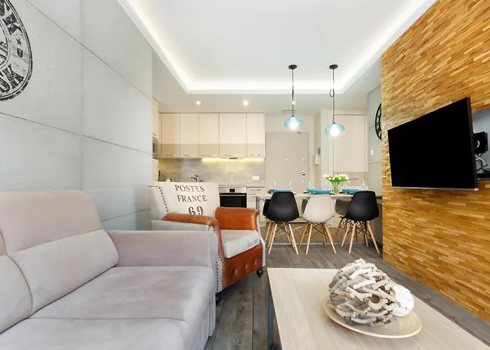Cozy Apartment With Two Bedrooms And Balcony In Gdansk By Renters