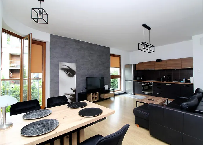 Nadmorski Dwor 10
