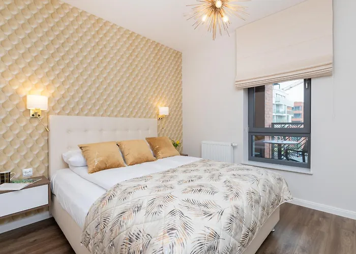 Elegant Apartment With Balcony And Air Conditioning In Gdansk By Noclegi Renters