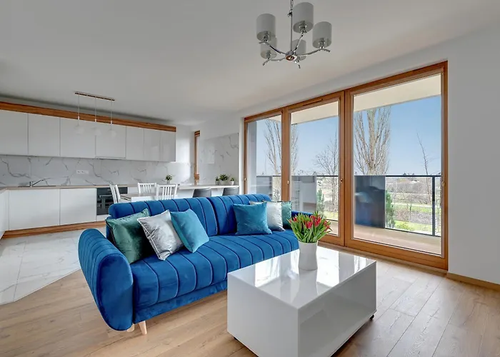 Front Park Apartments By Staywin