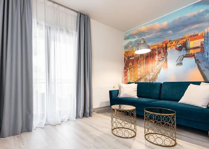 City Center Spa Apartments Pool & Parking