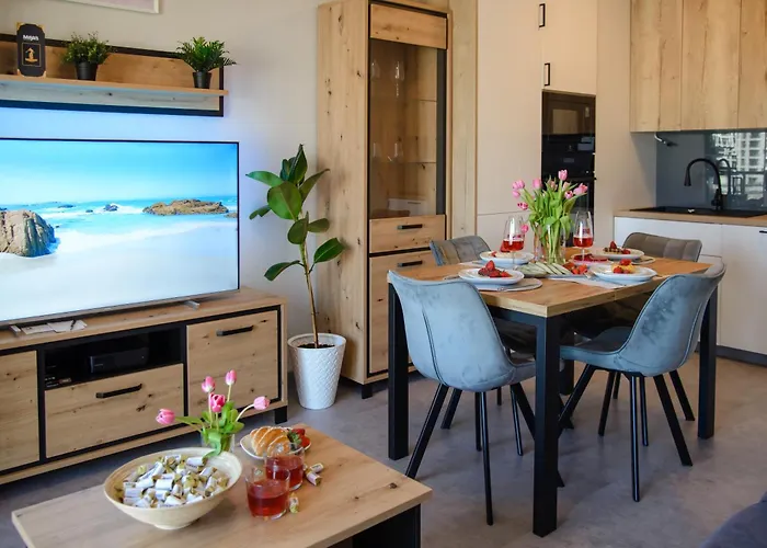 Maya\'S Flats & Resorts 104 - Letnica Apartment