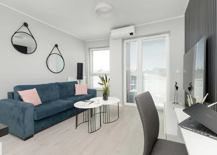 Bastion Walowa Studio With Parking Gdansk By Renters Prestige