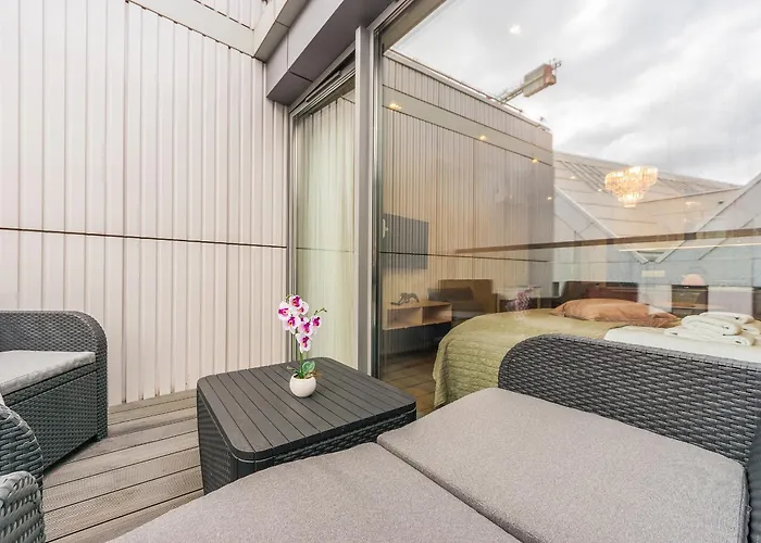 Flatbook - City Center Apartments Granaria With Parking