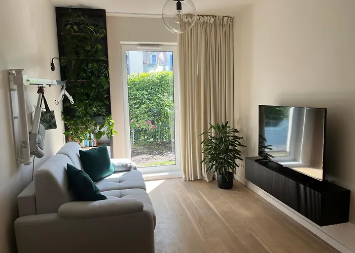 Apartament Futura Z Ogrodkiem - Parking - Niania